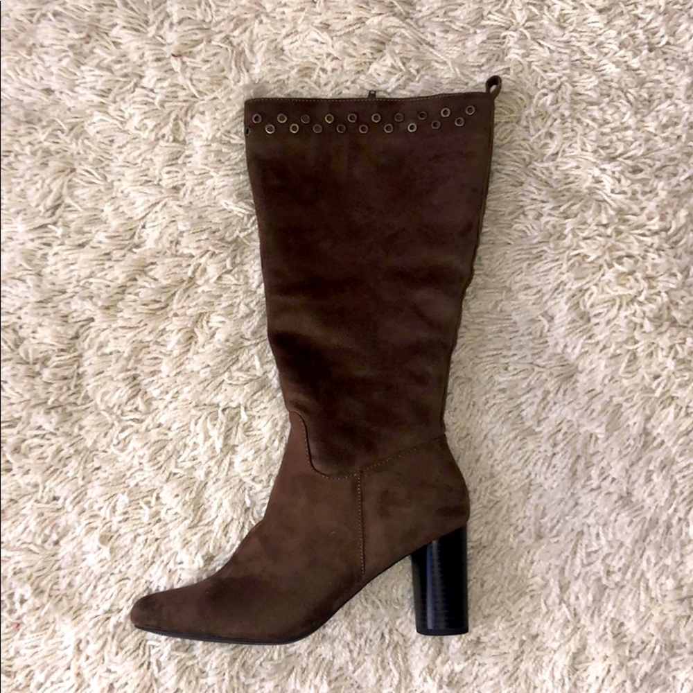 Brown Suede Heeled Boots